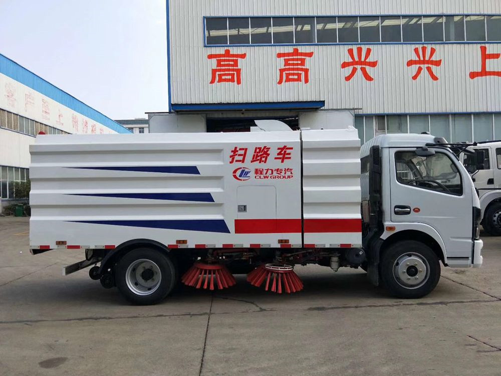 國(guó)六5方塵箱 4方水箱東風(fēng)凱普特掃路車(chē)